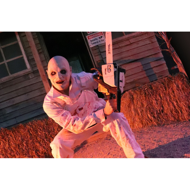 Insanity Point_Chainsaw.jpg