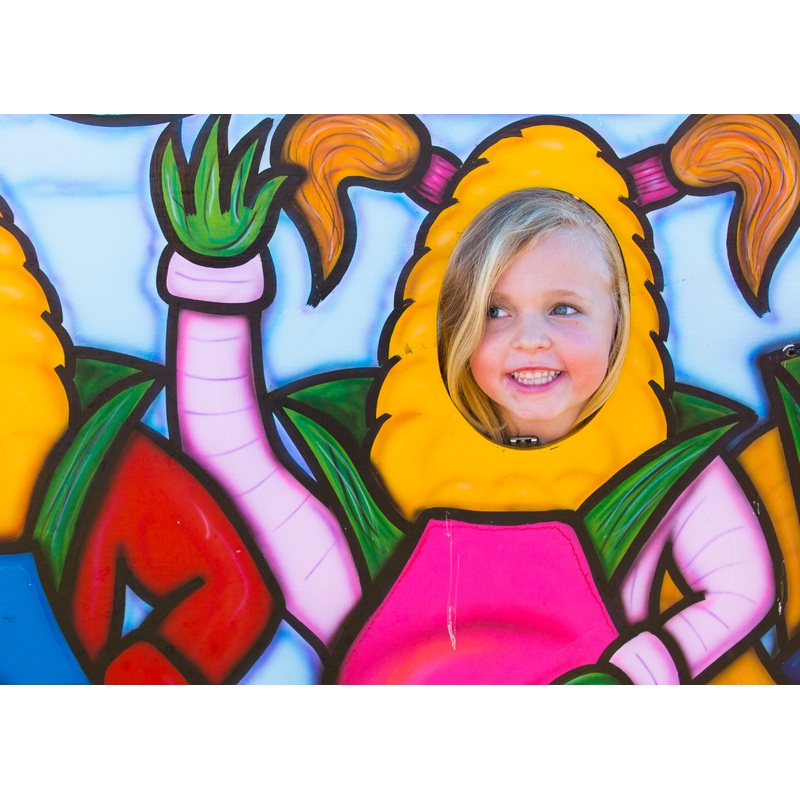 Photo Op_Board_Girl_Smiling.jpg