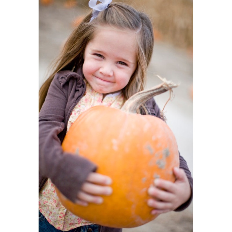 Pumpkin_Girl_Carrying smiling Ashlyn.jpg