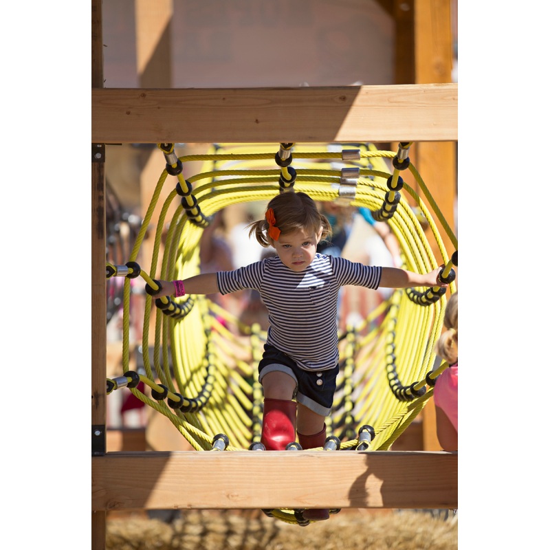 Ropes Obstacle Course_girl_web 3.jpg