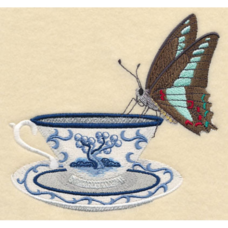 Blue Willow Tea – Cup and Butterfly 1