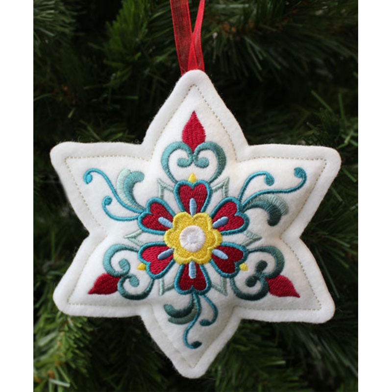 Christmas Poinsettia Ornament (In-the-Hoop)