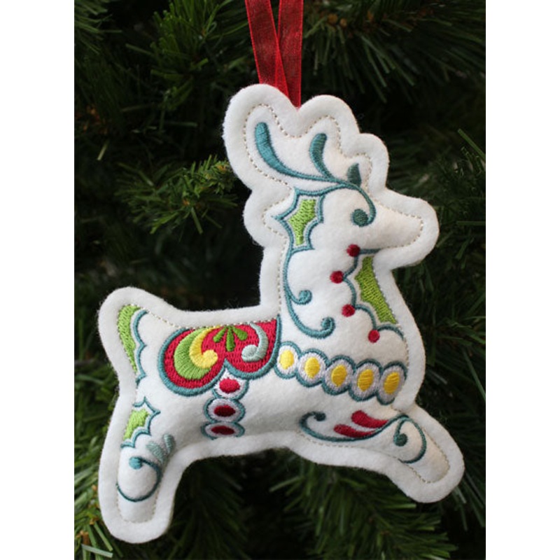 Christmas Reindeer Ornament (In-the-Hoop)