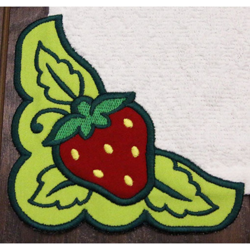 Country Strawberry Corner – Left (Edgy Applique)