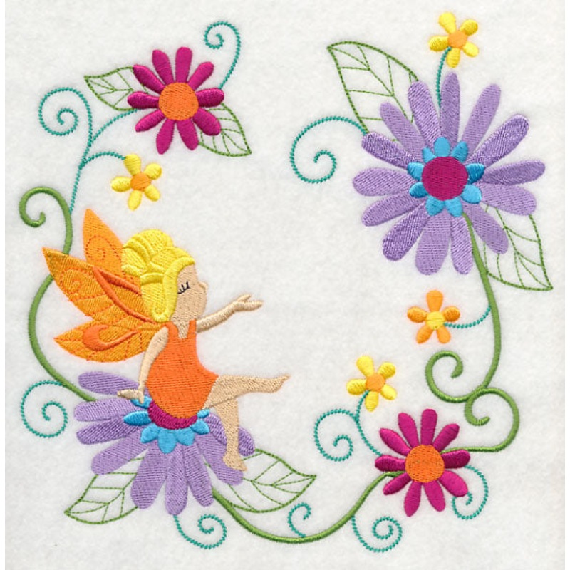 Fairy Delilah with Daisy Wreath