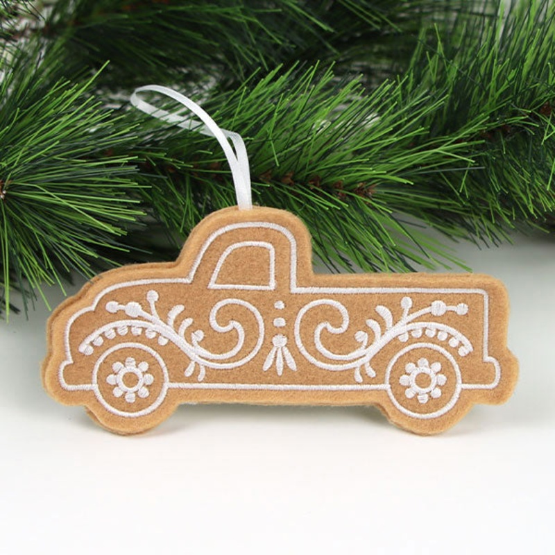 Farm Gingerbread Cookie Ornament – Retro Truck (In-the-Hoop)