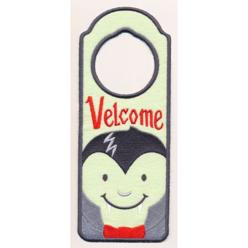 Velcome Vampire Door Hanger (In-the-Hoop)