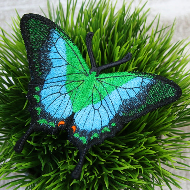 Free-Flying Malabar Banded Peacock (In-the-Hoop)