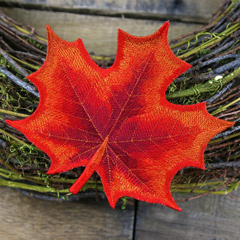 Autumn Maple Leaf (In-the-Hoop)