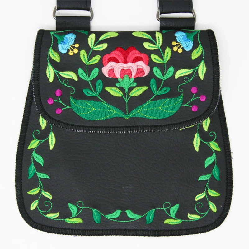 Folk Flowers Leather Purse (In-the-Hoop)