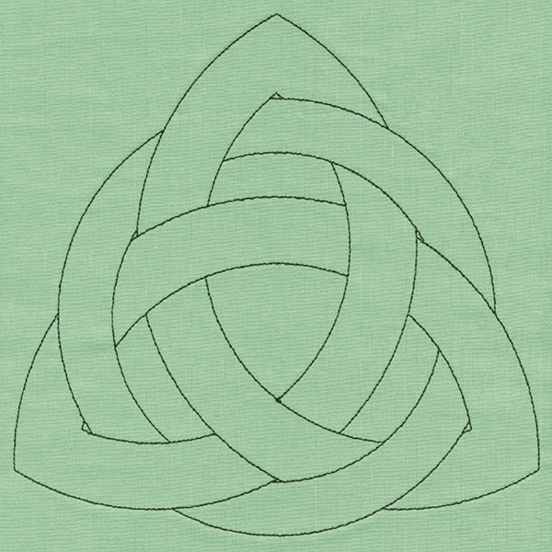 Triquetra Celtic Knotwork (Double Run)