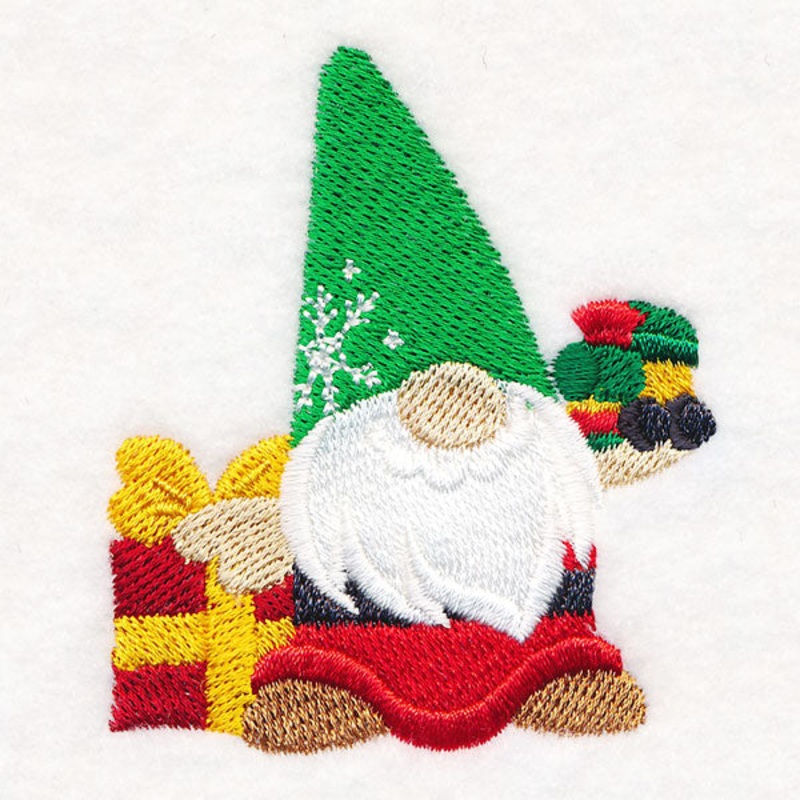 Christmas Gnome with Gift|2.66″ x 2.26″ / 67.59mm x 57.52mm