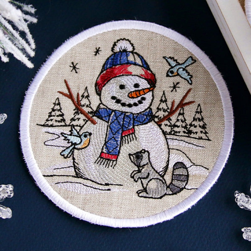 Country Snowman Coaster – Raccoon