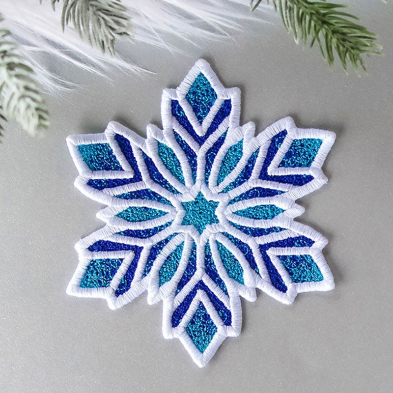 Frosted & Fancy Snowflakes – 3 (Lace)