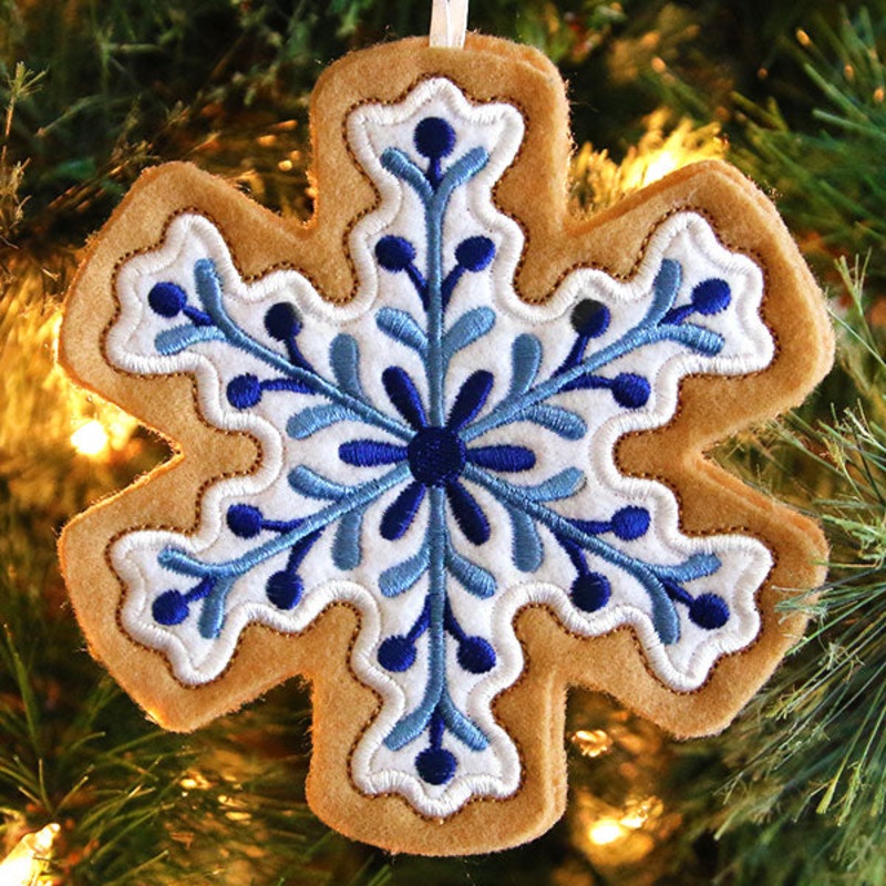 Delft Blue Christmas Cookie – Snowflake (In-the-Hoop)