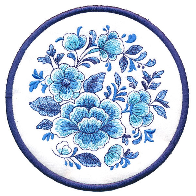 Delft Blue Flourishing Trivet (In-the-Hoop)