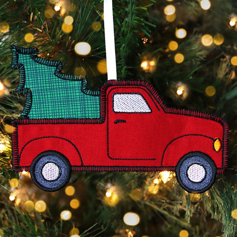 Classic Christmas Retro Truck Ornament (In-the-Hoop)