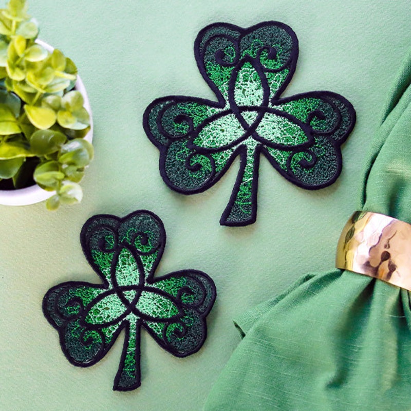 Lucky Shamrock (Lace)|4.59″ x 4.63″ / 116.7mm x 117.71mm|3.83″ x 3.86″ / 97.3mm x 98.16mm|All Sizes