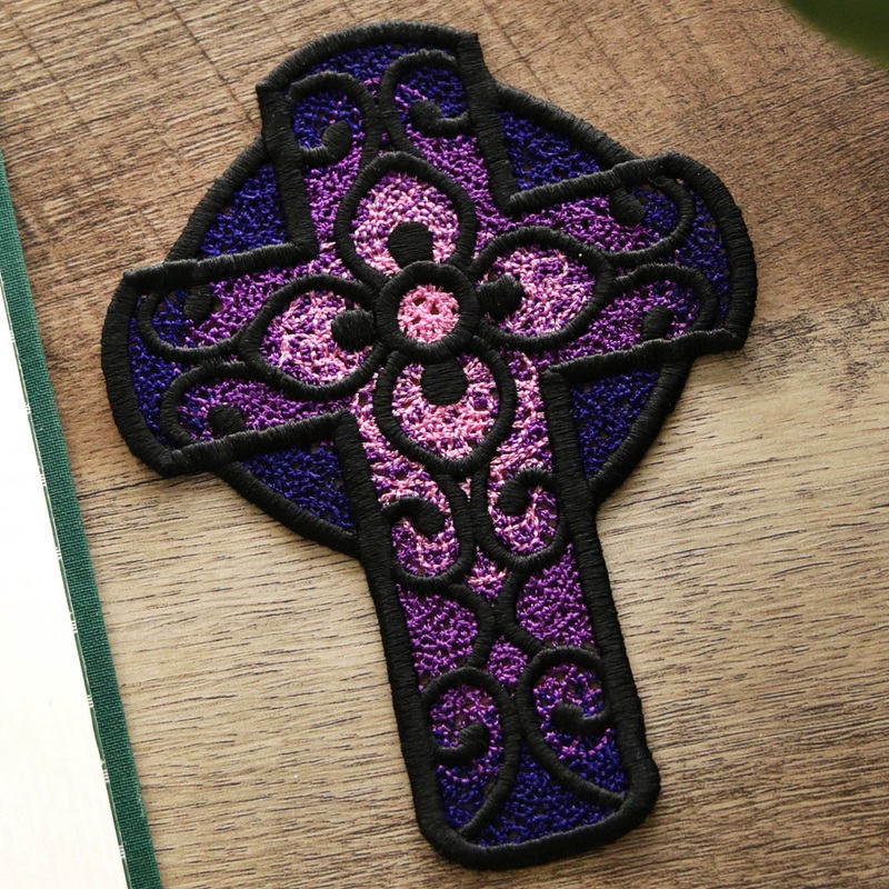 Celtic Spring Cross (Lace)|5.75″ x 4.11″ / 146.04mm x 104.51mm|3.86″ x 3.86″ / 97.96mm x 98.11mm|All Sizes