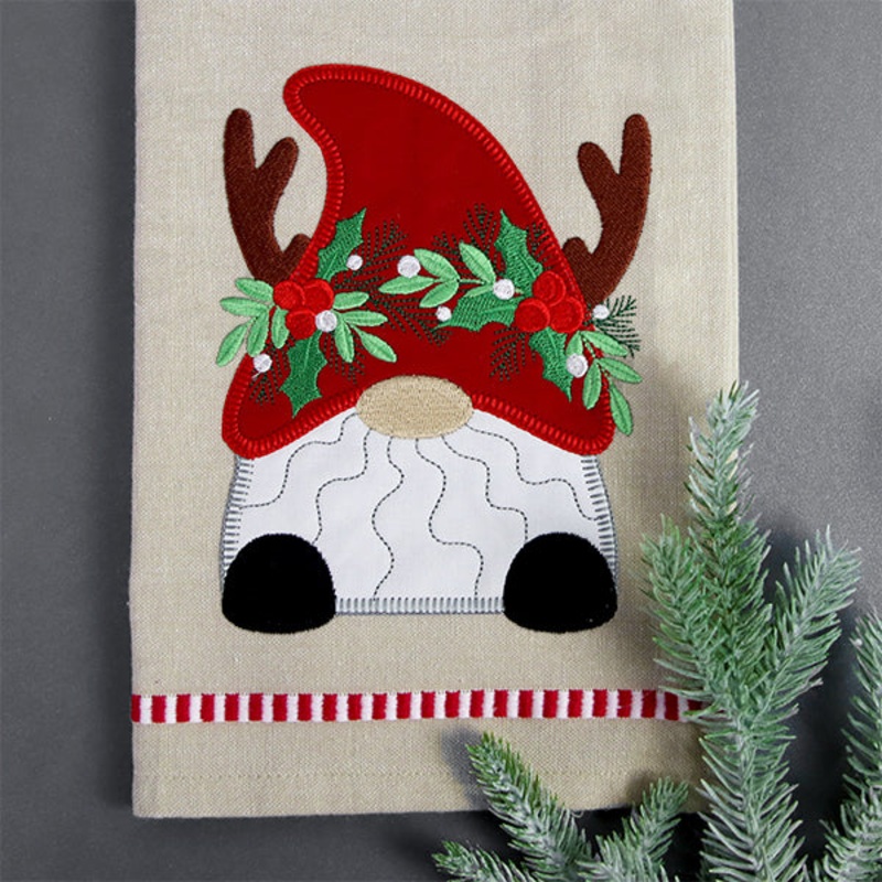 Cheerful Christmas Gnome (Heirloom Applique)