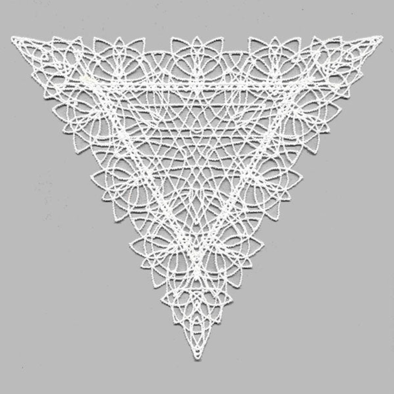 Fancy Lace Decor – Isosceles Triangle (Battenburg Lace)