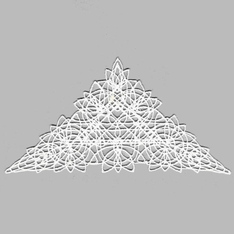 Fancy Lace Decor – Triangle (Battenburg Lace)