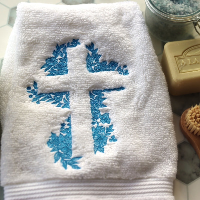 Cross in Flowers (Embossed)|9.59″ x 6.85″ / 243.46mm x 173.99mm|7.8″ x 5.57″ / 198.12mm x 141.59mm|6.79″ x 4.85″ / 172.38mm x 123.19mm|All Sizes