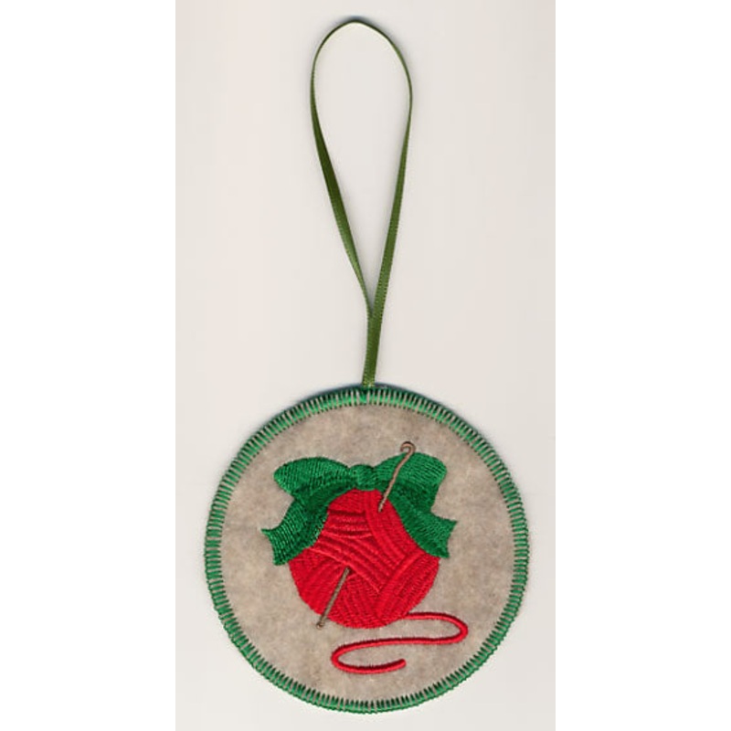 Crochet a Little Christmas – Yarn Ornament (In-the-Hoop)