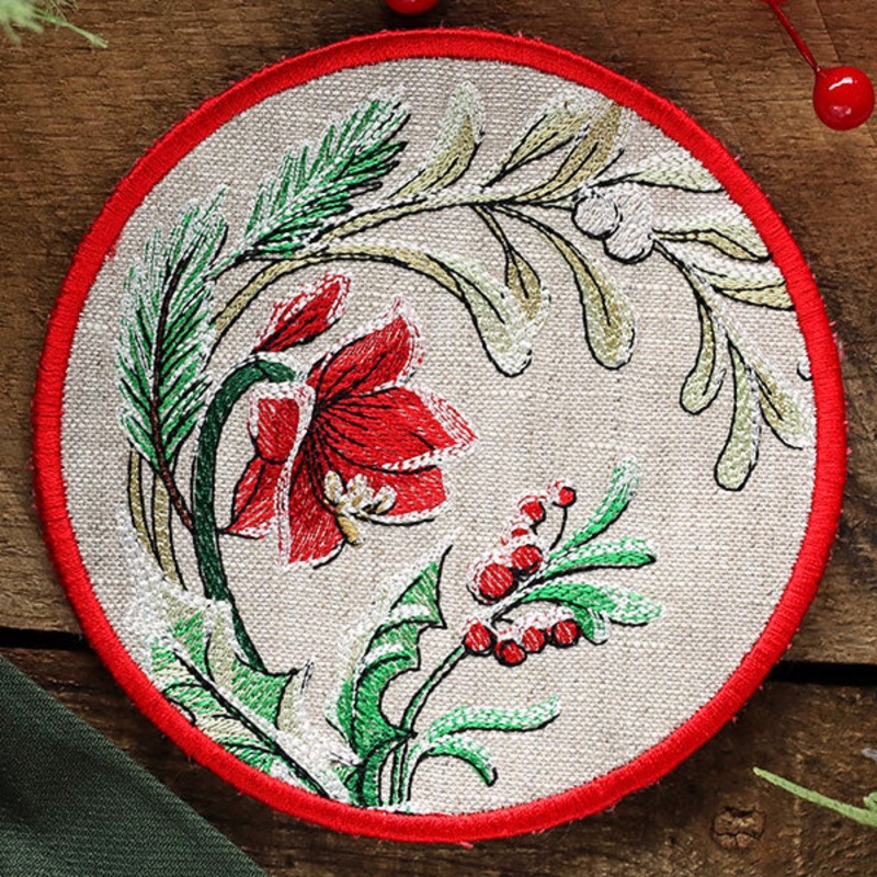 Very Merry Christmas Botanicals Coaster (In-the-Hoop)