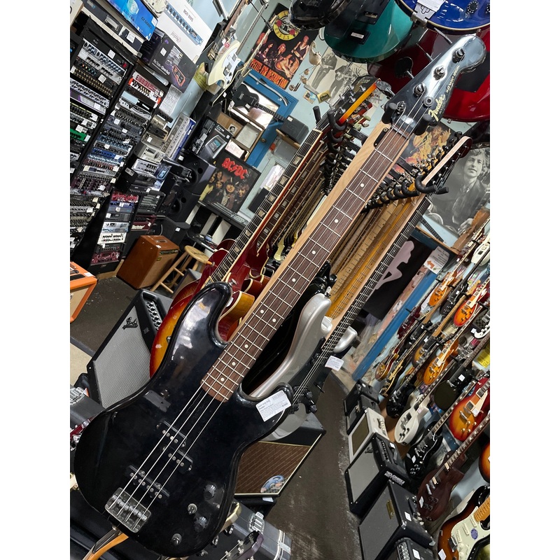 Fender – Jazz Bass Special