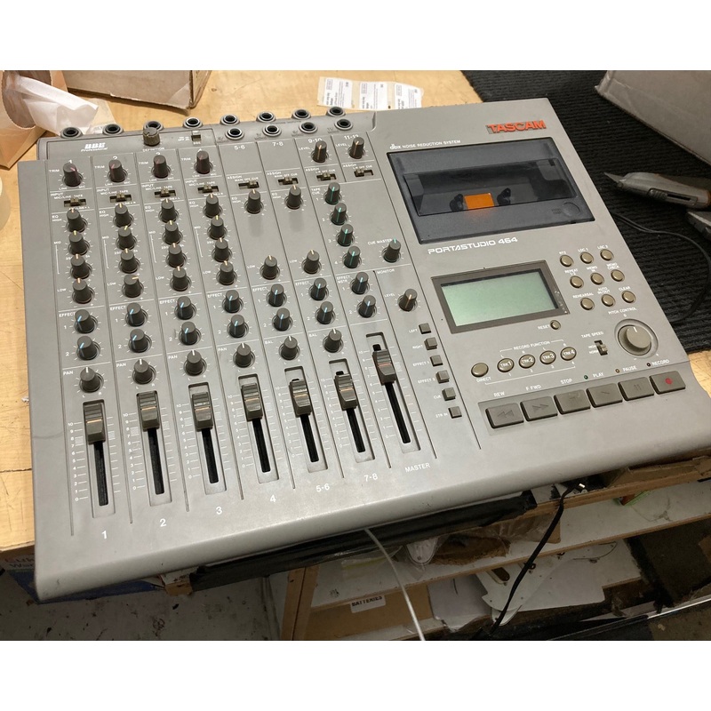 Tascam – PORTASTUDIO 464