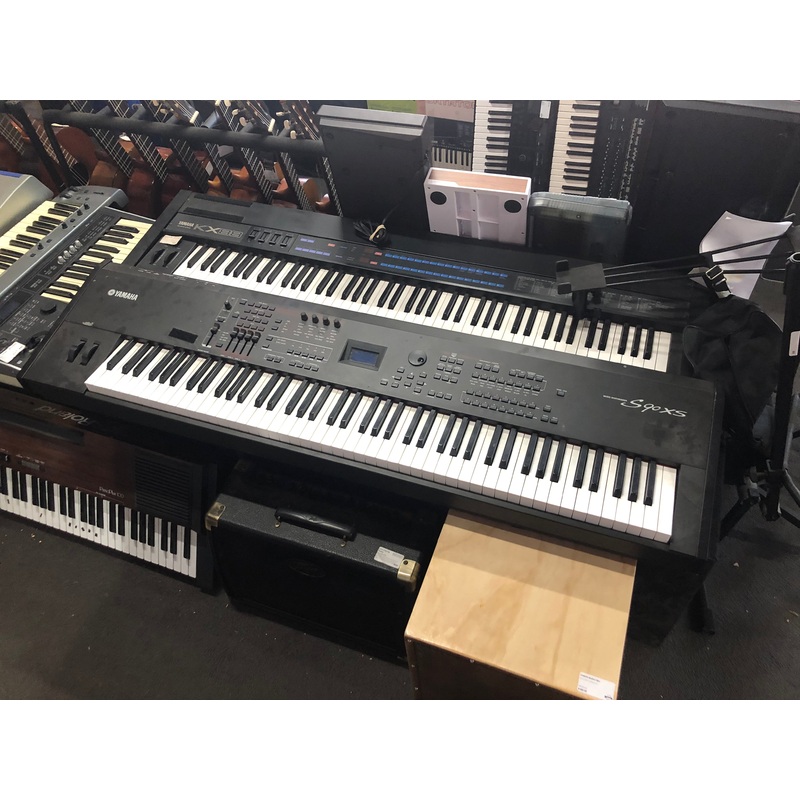 YAMAHA – S90XS