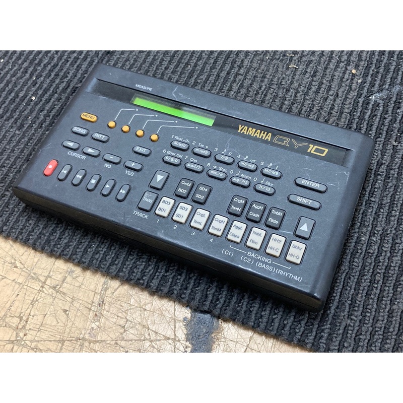 YAMAHA – QY10 Junk