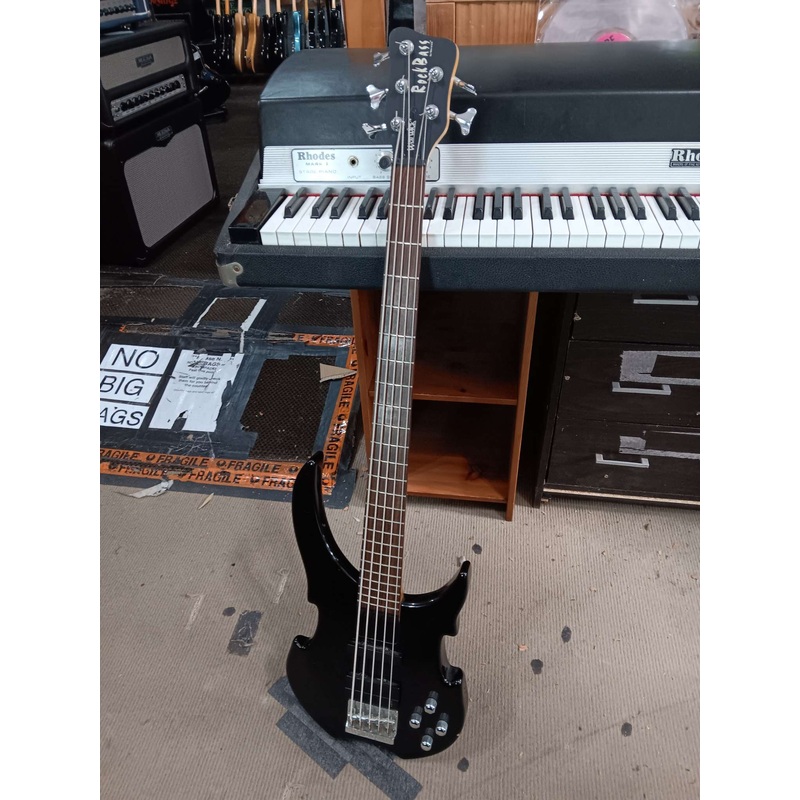 Warwick – Vampyre 5