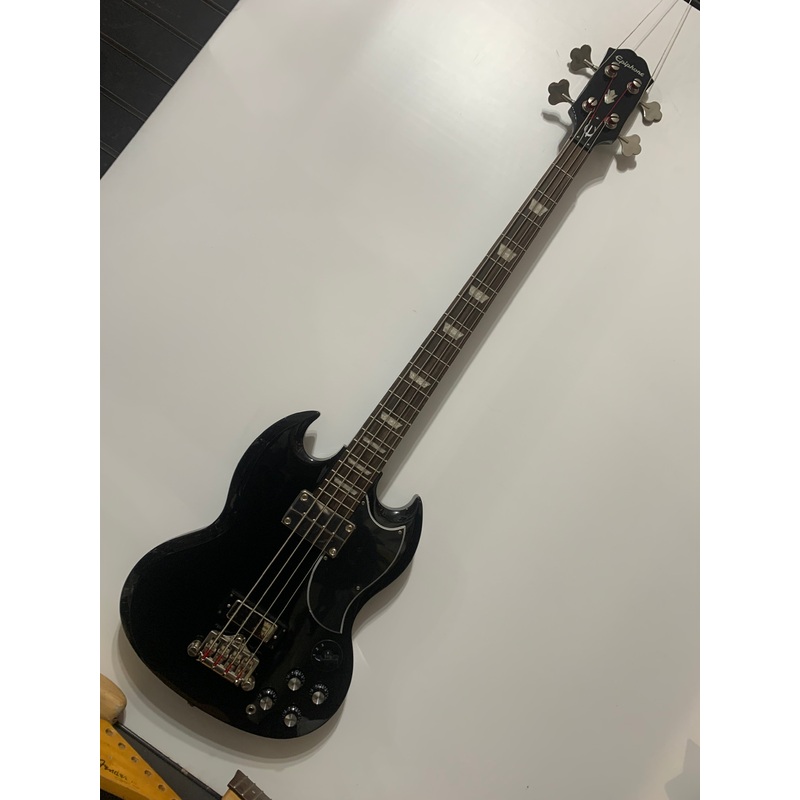 Epiphone – EB-3