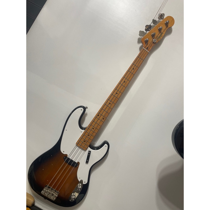 Squier – Precision Bass