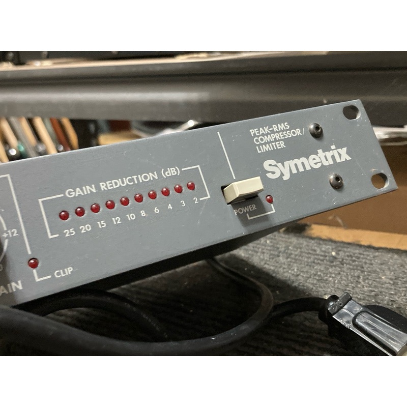 Symetrix – 501