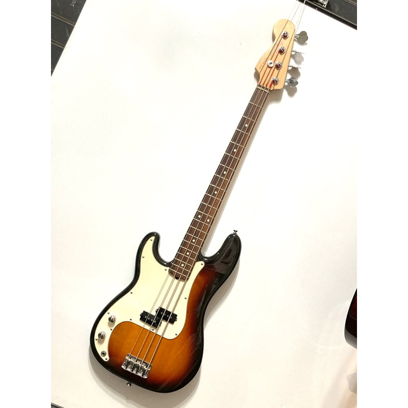 Fender – Precision Bass
