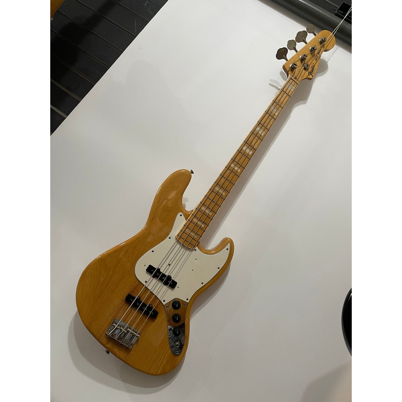 Fender – Jazz Bass JB-75