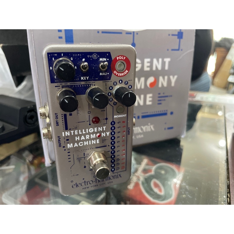 Electro Harmonix – Intelligent Harmony Machine
