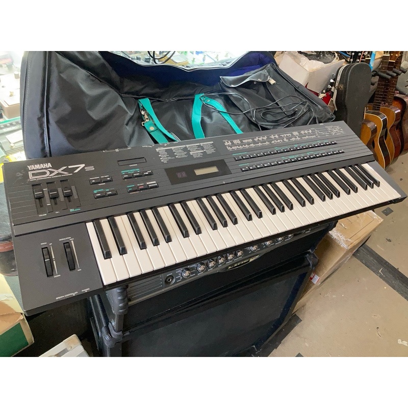 YAMAHA – DX7s