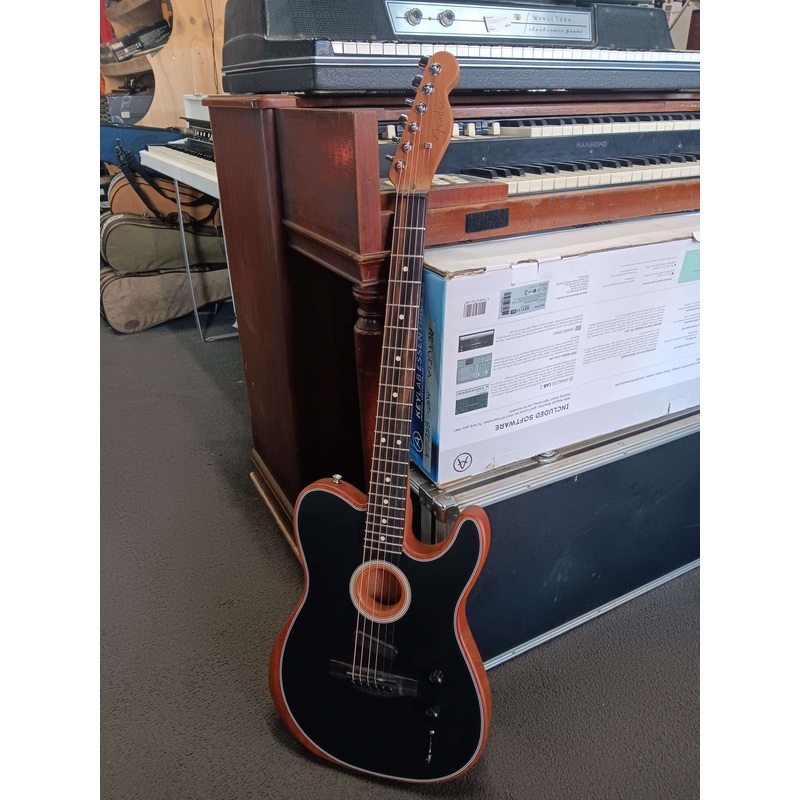 Fender – Acoustasonic Telecaster