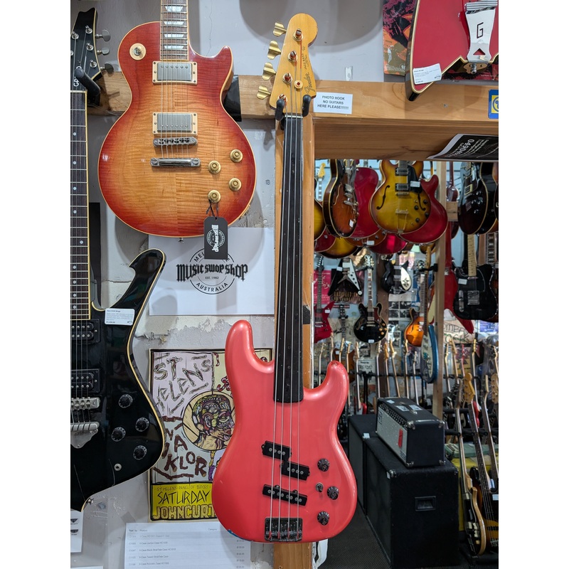 Fender – PJ-535 Jazz Bass Special