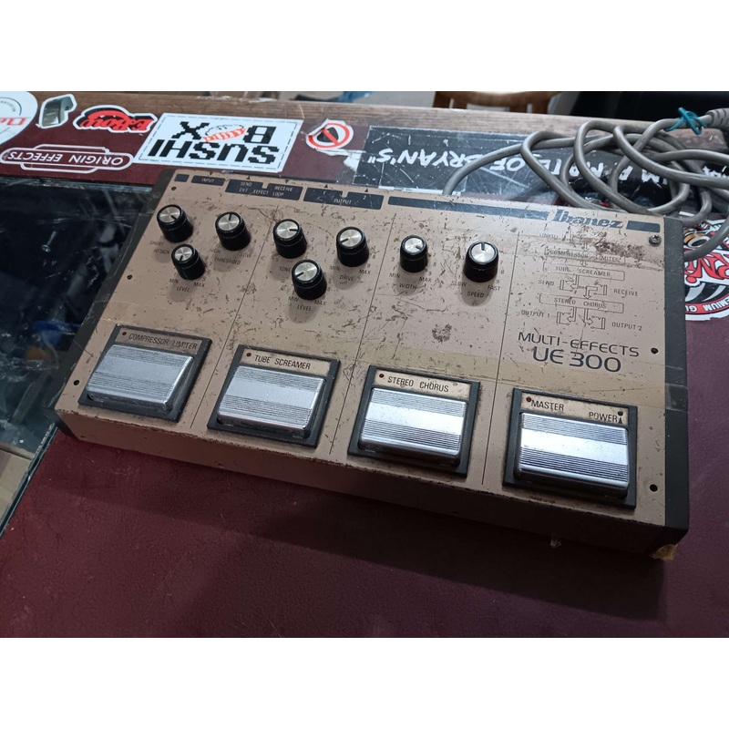 Ibanez – UE 300