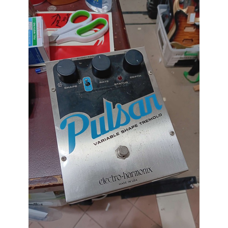 Electro-Harmonix – Pulsar