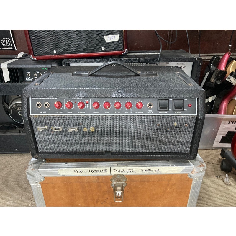 Fender – Super 60