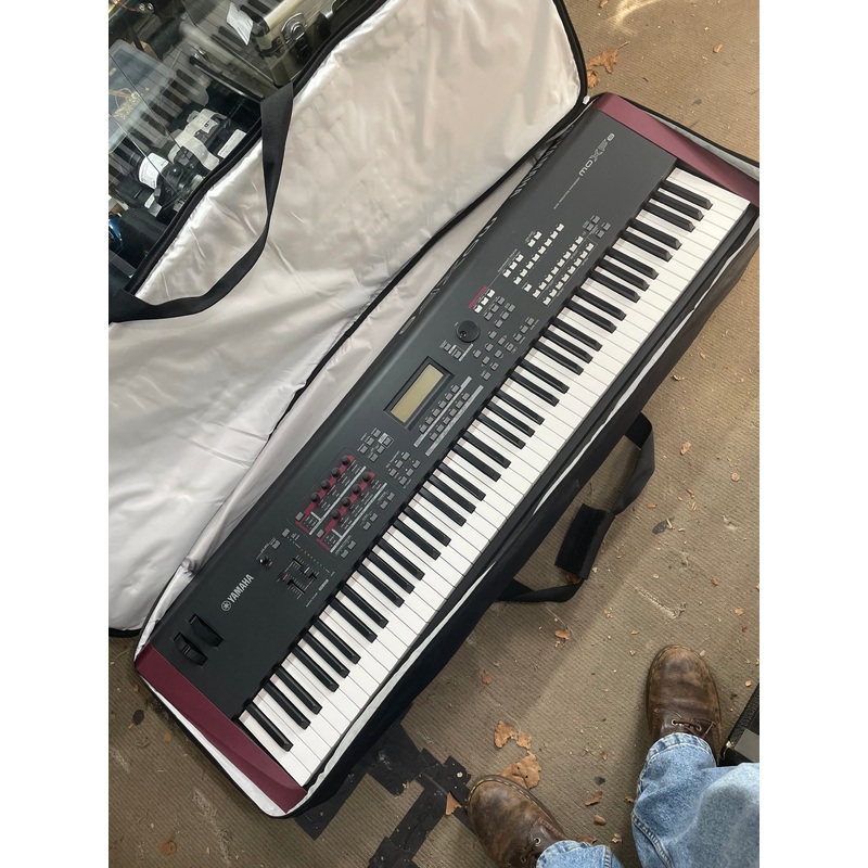 YAMAHA – MOXF8