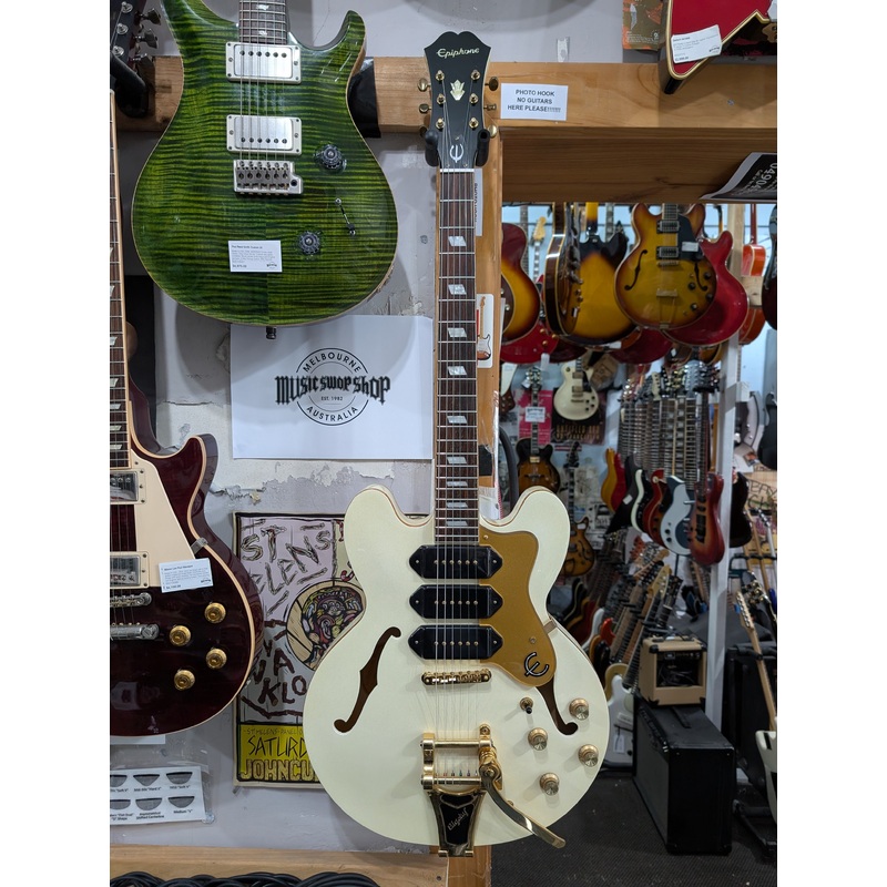 Epiphone – Riviera P93 PW