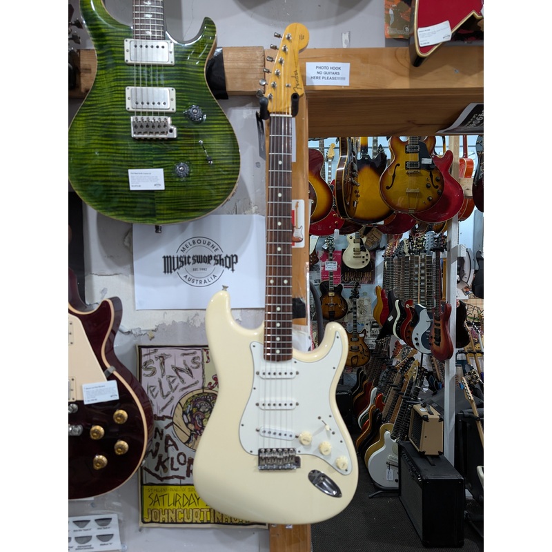 Fender – ST-62 Stratocaster