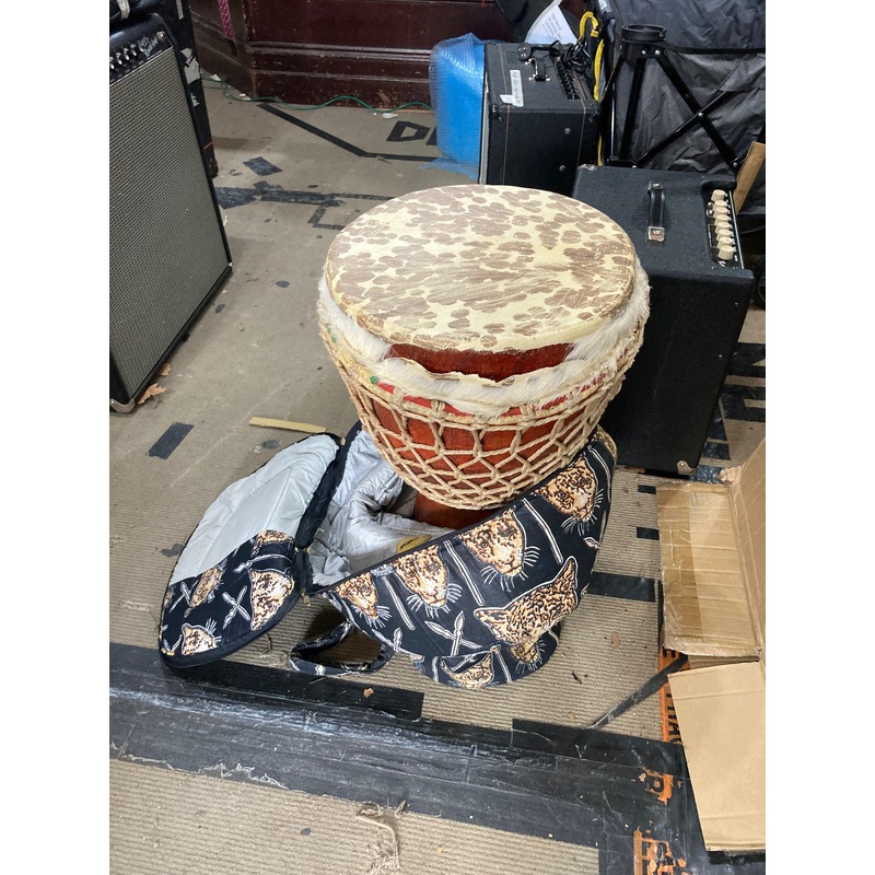 Unbranded – Djembe